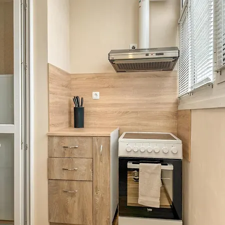 One-bedroom Next To Mall With Free Street Parking Filibe