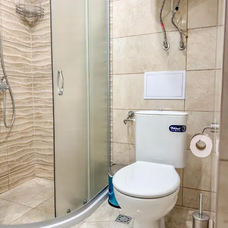 One-bedroom Next To Mall With Free Street Parking By Flat Manаger Apartment Plowdiw